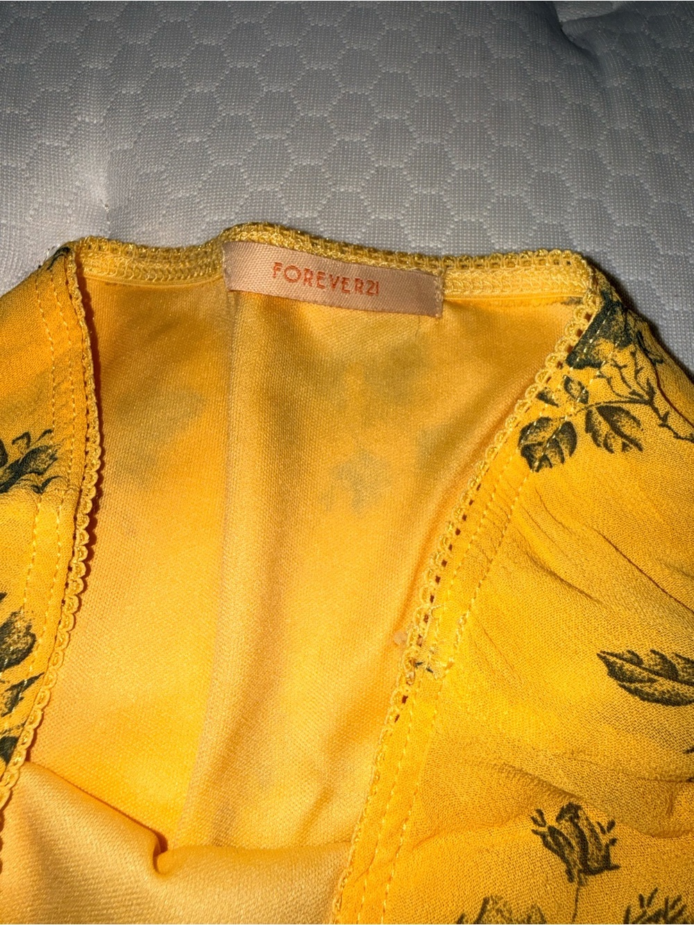 13. Forever 21 Yellow Floral Print Top - Picture 4 of 6